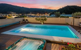 Fabulous Apartment Spa Pool Gym&Garden