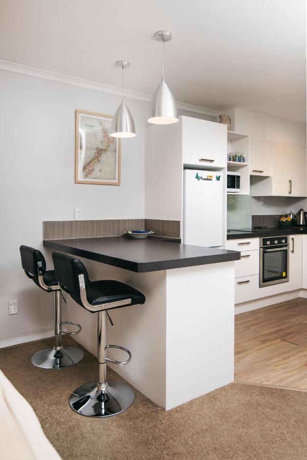 Fabulous Apartment With Private Spa Pool & Gym Picton Buitenkant foto