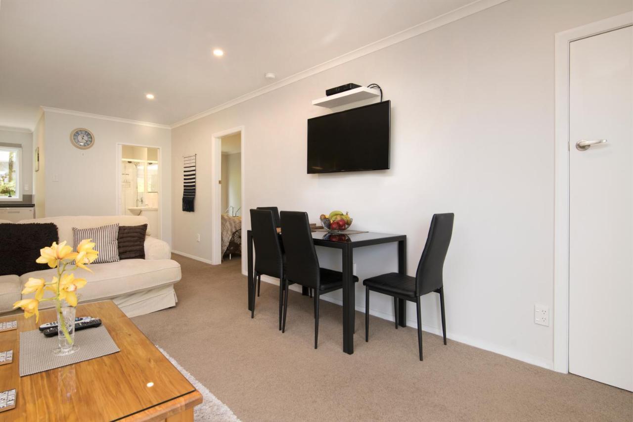 Fabulous Apartment With Private Spa Pool & Gym Picton Buitenkant foto