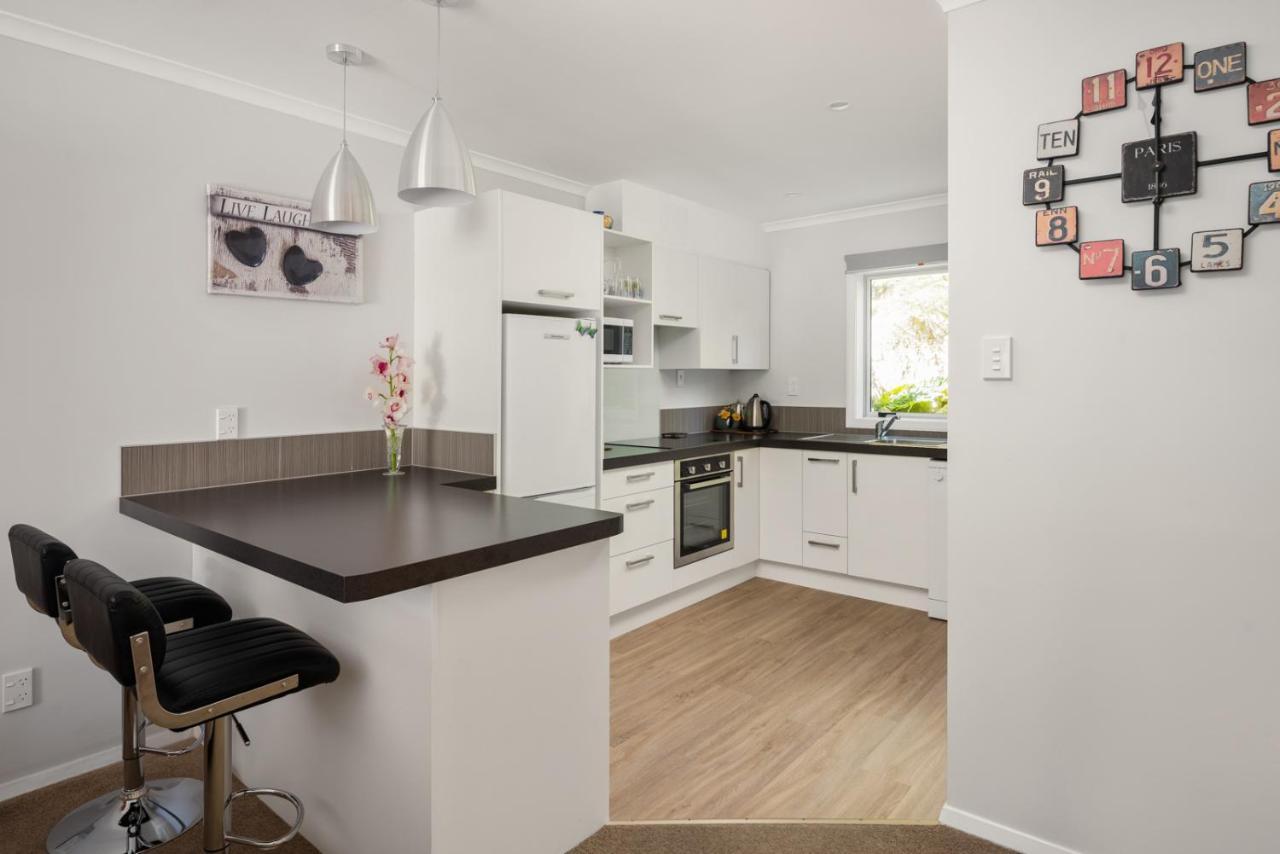 Fabulous Apartment With Private Spa Pool & Gym Picton Buitenkant foto